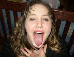 A lustful amateur babes facialized pics Image 6