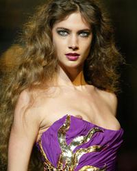 Très Bonjour Lingerie Catwalk  pics Image 6