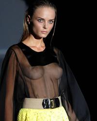 Très Bonjour Lingerie Catwalk  pics Image 8