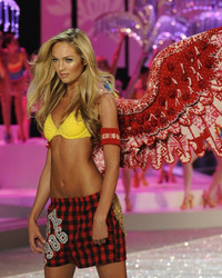 Dolce & Gabbana Fashion Show photos Image 12