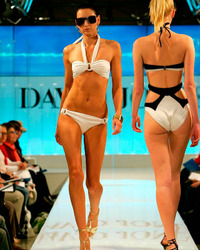 Sexy Fashion Show photos Image 6