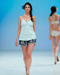 Sexy fashion shows - you won't believe your eyes! shots Image 7
