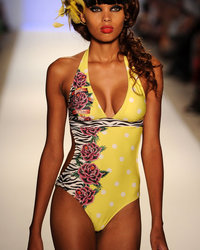 Tights at Fashion Show images Image 10