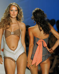 A fun Lingerie fashion show in Mumbai shots Image 10