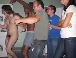 Naked Men laugh by Clothed Women collection Image 7