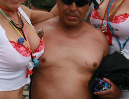 Amateur sluts with strippers cfnm gall Image 5