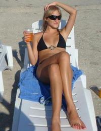 A babe on open swim suit at the Apollo Image 5