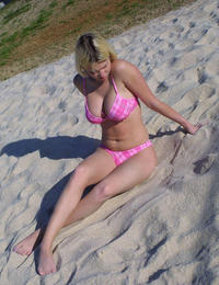 A babe on open swim suit at the Paradise Image 5