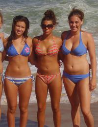 A babe on open swim suit at the Paradise Image 6