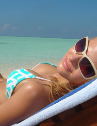 Candid teens in swimsuit or topless voyeur photos at Kuta Image 8