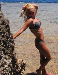 Candid teens in swimsuit or topless voyeur photos at Kuta Image 12