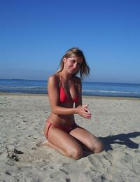 A hot bitch posing at the Apollo Image 4