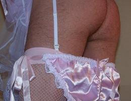 Amateur crossdressers posing gelery Image 5