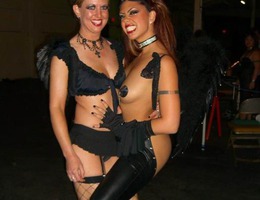 Female striptease in Portugal photos Image 1