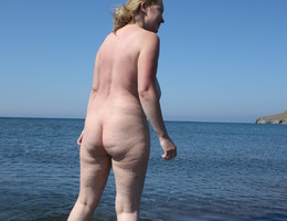 Sexy chubby blonde slut ahare her private photos series Image 7