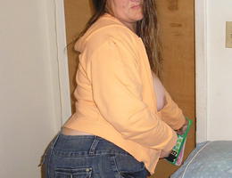 Amateur chubby ladies shots Image 9