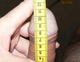Small penis gal Image 4