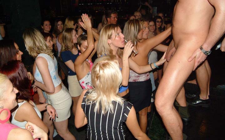 100 pure amateurs hockey moms vol 06 9