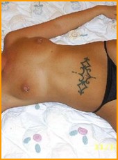 milf_girlfriends_000940.jpg
