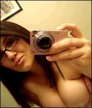 busty_girlfriends_001028.jpg