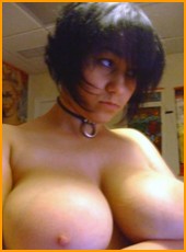 busty_girlfriends_000168.jpg