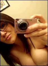 busty_girlfriends_001028.jpg