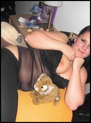 busty_girlfriends_000410.jpg