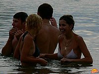 011.jpg
