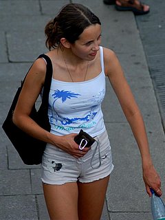 73512080.jpg