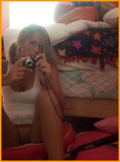 my_best_girlfriends_000209.jpg