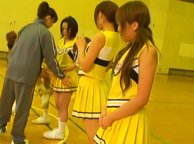 uncensored chikan lesbian