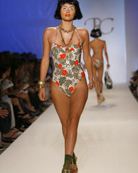 Donna L´Oren Lingerie Fashion Show pictures Image 12