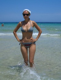 A hot cutie posing at the Boracay Image 2
