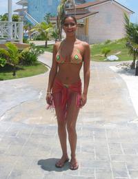 A hot cutie posing at the Boracay Image 3
