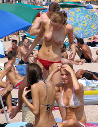 A hot cutie posing at the Boracay Image 8