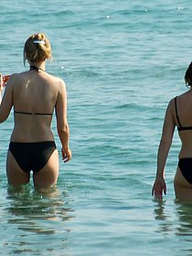 Japan Bikini Ass sample image