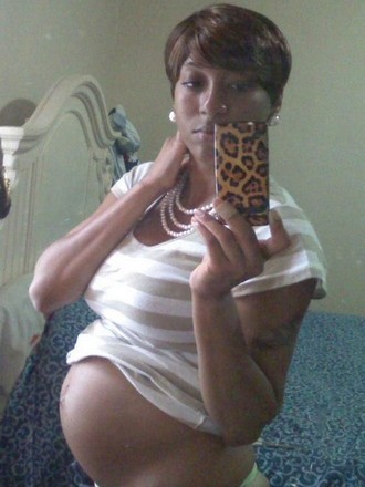 Pregnant Girls Photos