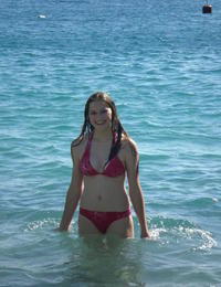 A nude slut on the Kuta Image 2